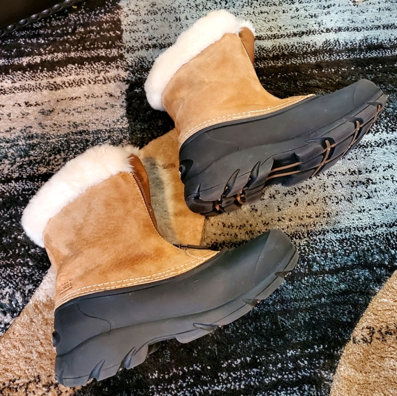 SOREL Winter Weather Boots - Size 6 (EUC) - Picture 9 of 11